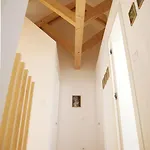 Jurijana - New 4-bedroom Triplex With Sauna & Garden * בוהין