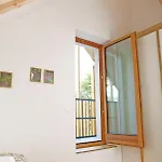 Jurijana - New 4-bedroom Triplex With Sauna & Garden * בוהין