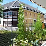 Jurijana - New 4-bedroom Triplex With Sauna & Garden בוהין