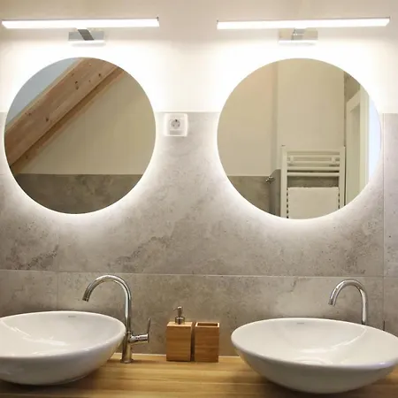 Apartment Jurijana - New 4-bedroom Triplex With Sauna & Garden *