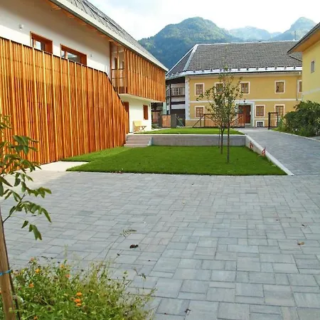 Apartman Jurijana - New 4-bedroom Triplex With Sauna & Garden Bohinji-tó
