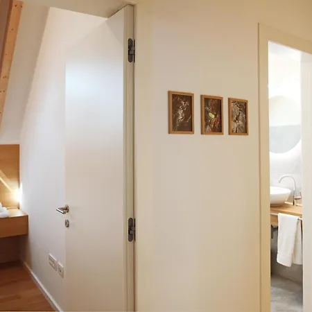 Jurijana - New 4-bedroom Triplex With Sauna & Garden Apartment *