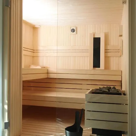 Jurijana - New 4-bedroom Triplex With Sauna & Garden