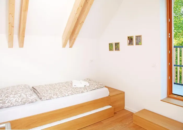 Jurijana - New 4-bedroom Triplex With Sauna & Garden Apartmán Bohinj