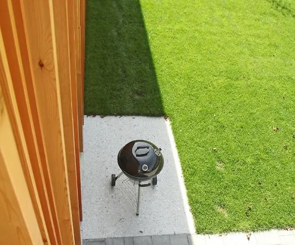 Apartmán Jurijana - New 4-bedroom Triplex With Sauna & Garden