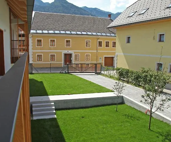 Jurijana - New 4-bedroom Triplex With Sauna & Garden * Bohinj