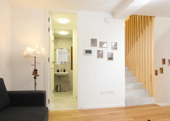 Apartmán Jurijana - New 4-bedroom Triplex With Sauna & Garden Bohinj