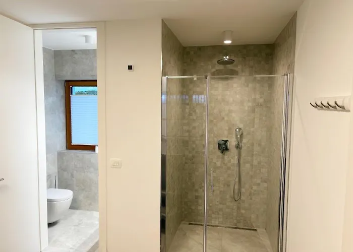 Jurijana - New 4-bedroom Triplex With Sauna & Garden Apartmán *